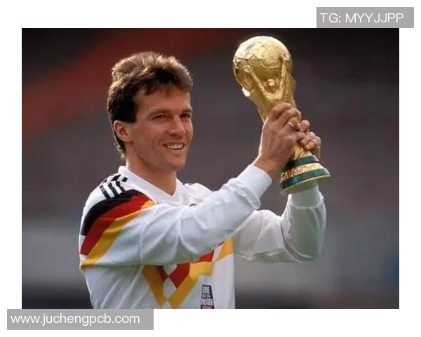 足球场上的传奇人物：那些让我们铭记的有名足球明星的故事与成就