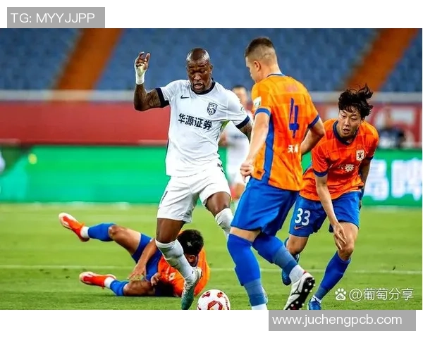 武汉飞盘队实力引发热议球迷对比赛公平性展开激烈讨论