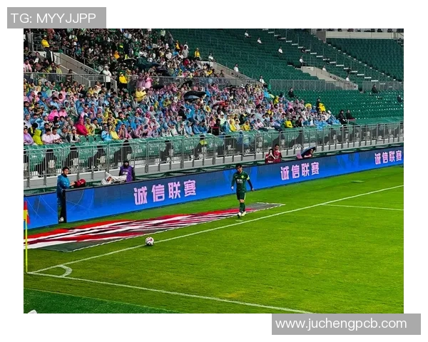 足球南帝的传奇人生与足球梦想的追逐之路 足球南帝的传奇人生与足球梦想的追逐之路